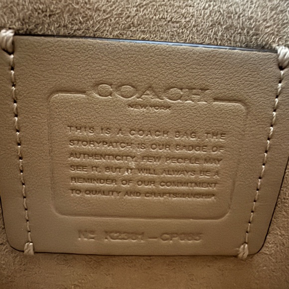 Coach Large Andrea Carryall Black/ White Satchel Bag (crossbody strap NOT inc) - Picture 10 of 10